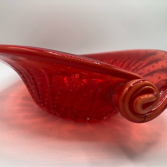 Beautiful Strawberry Glass tray - Picture 3 of 9